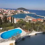 In With Sea View, Balcony, Air Conditioning, Wi-fi *
