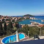 아파트 In With Sea View, Balcony, Air Conditioning, Wi-fi *