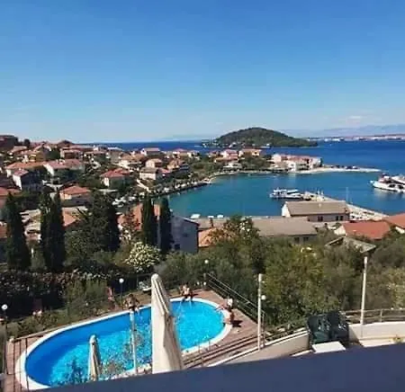 Apartment In With Sea View, Balcony, Air Conditioning, Wi-fi *