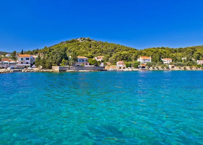 Appartement In With Sea View, Balcony, Air Conditioning, Wi-fi *