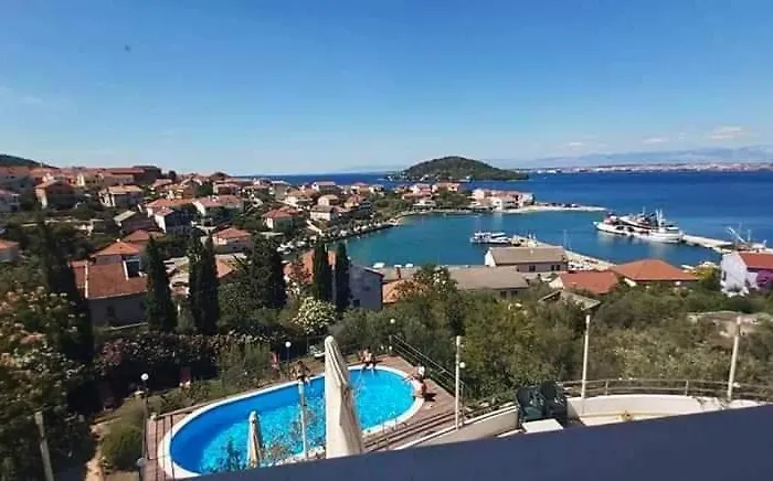 Appartement In With Sea View, Balcony, Air Conditioning, Wi-fi *