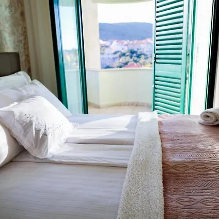 Apartament In With Sea View, Balcony, Air Conditioning, Wi-fi *