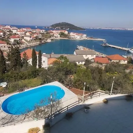 In With Sea View, Balcony, Air Conditioning, Wi-fi *