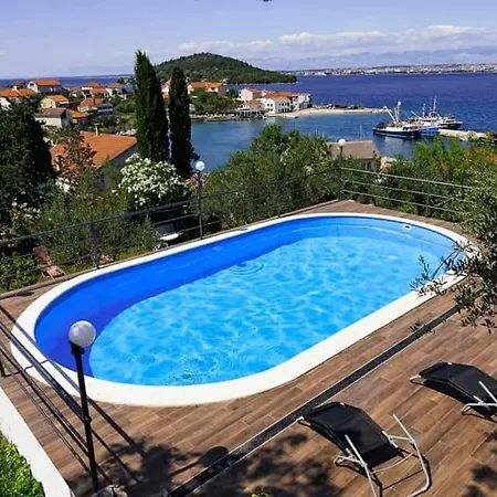 Apartament In With Sea View, Balcony, Air Conditioning, Wi-fi Kali