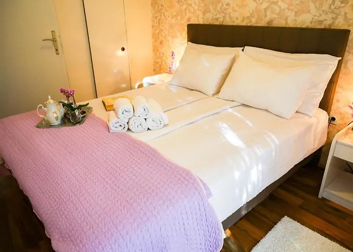 In With Sea View, Balcony, Air Conditioning, Wi-fi Kali