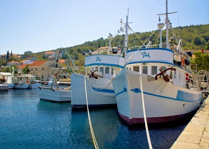 In With Sea View, Balcony, Air Conditioning, Wi-fi *